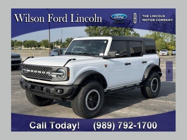 2023 Ford Bronco Big Bend Advanced — photo 1 of 13