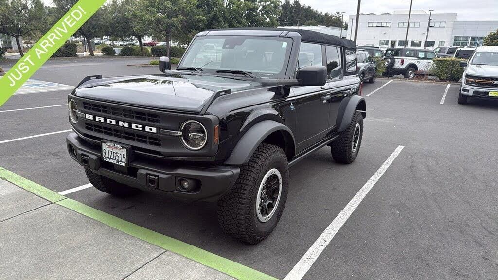 2023 Ford Bronco Black Diamond Advanced — photo 1 of 27