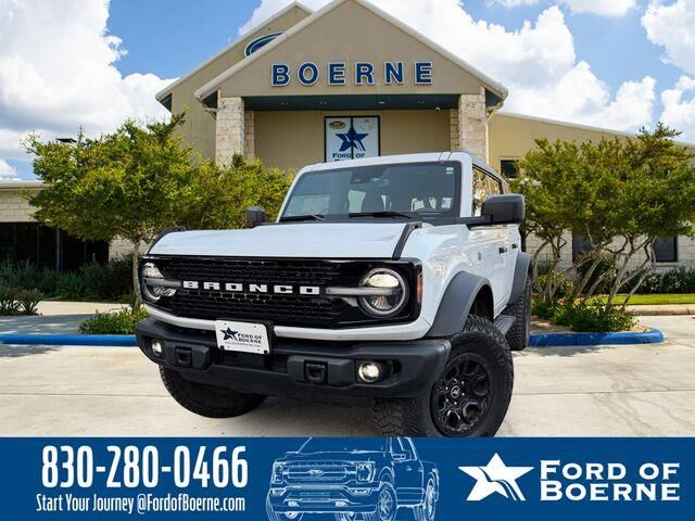 2023 Ford Bronco Badlands Advanced — photo 1 of 13