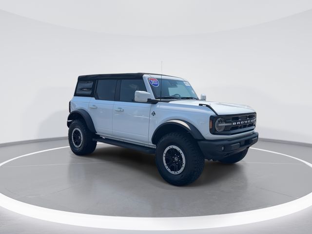 2021 Ford Bronco Outer Banks — photo 1 of 13