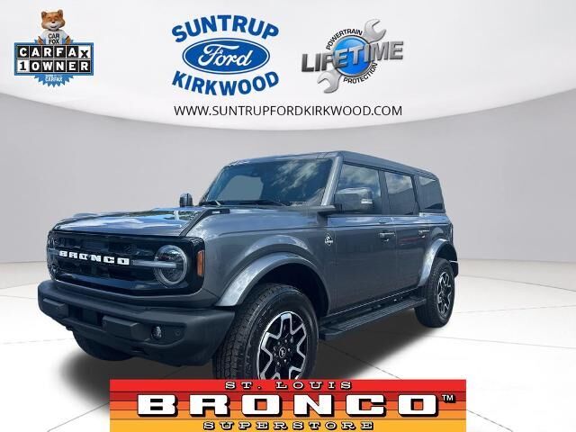 2022 Ford Bronco Base Advanced — photo 1 of 13