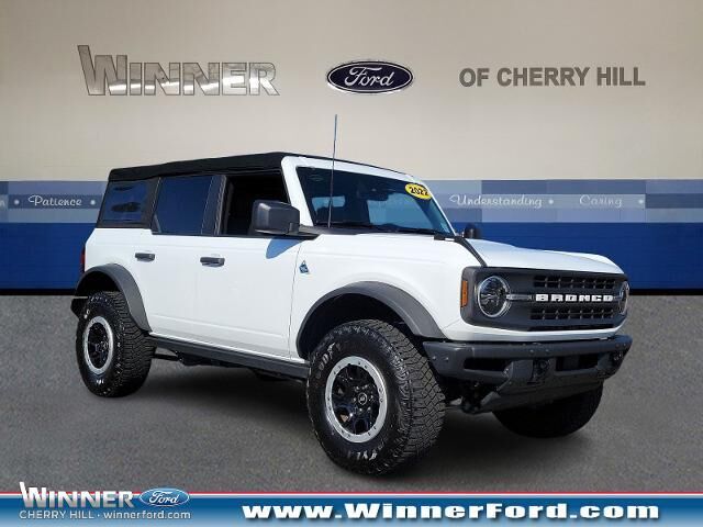 2022 Ford Bronco Base Advanced — photo 1 of 26