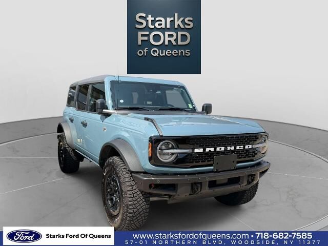 2023 Ford Bronco Base Advanced — photo 1 of 29
