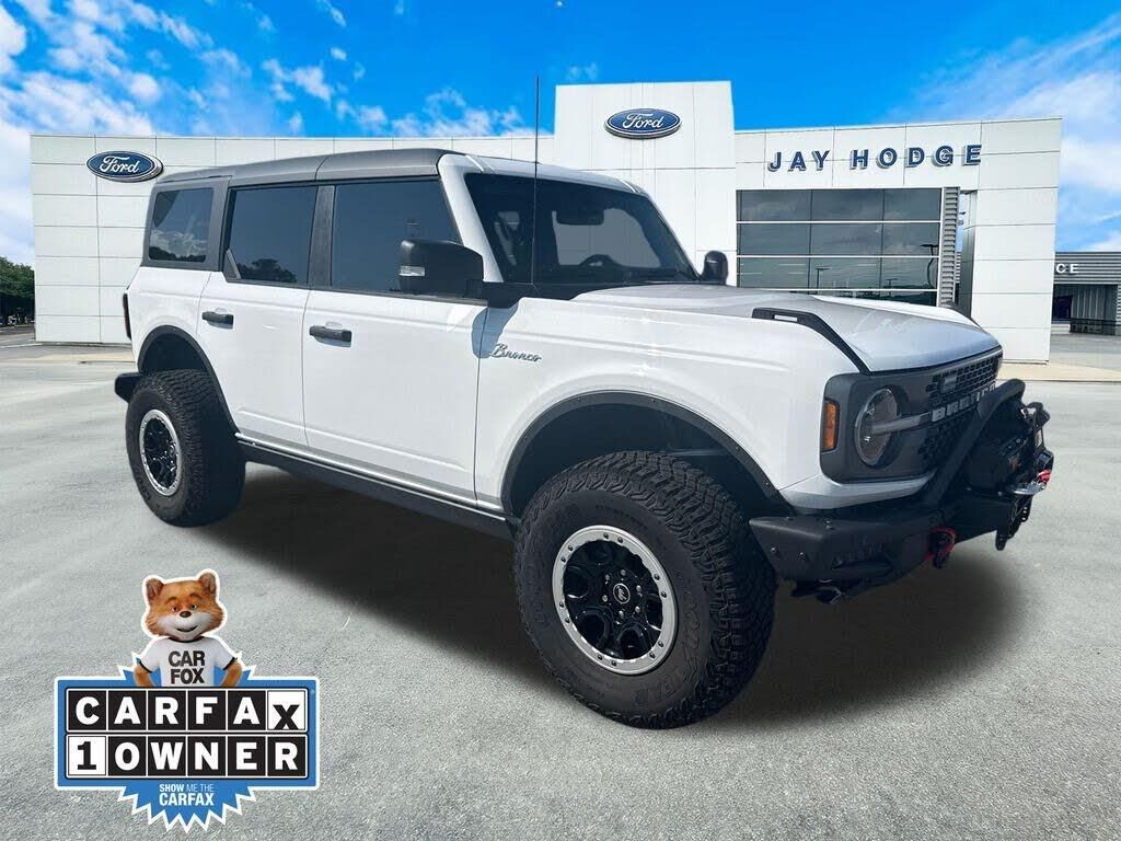 2023 Ford Bronco Base Advanced — photo 1 of 1