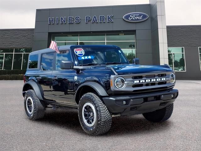2023 Ford Bronco Big Bend Advanced — photo 1 of 13