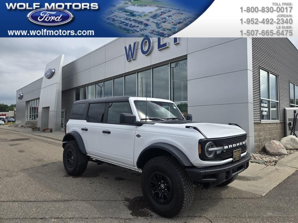2023 Ford Bronco Base Advanced — photo 1 of 1