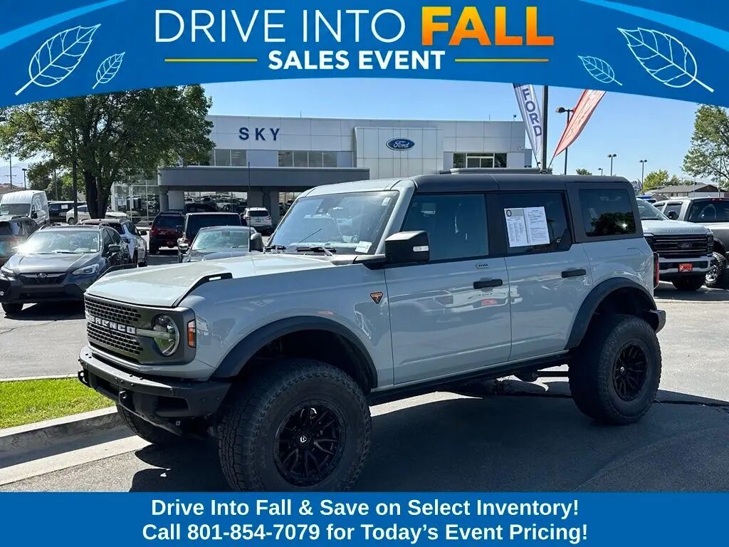 2022 Ford Bronco Base Advanced — photo 1 of 13