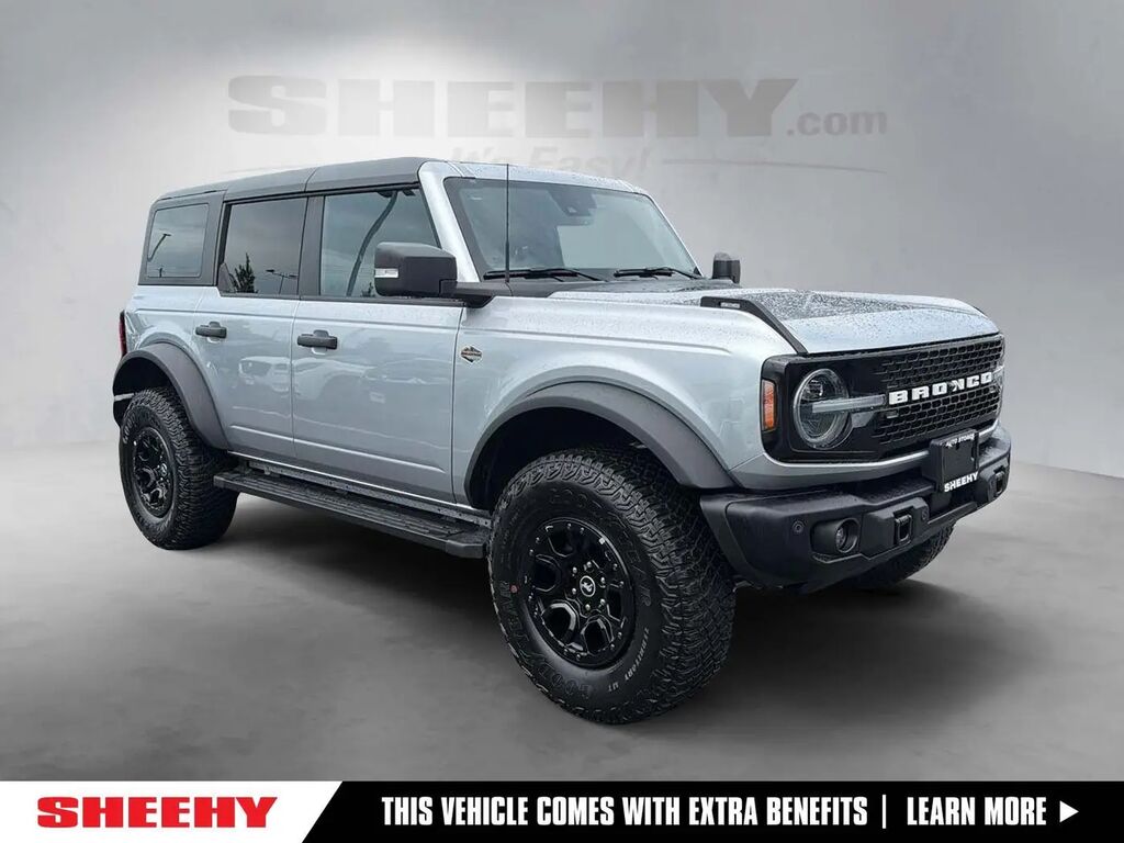 2023 Ford Bronco Big Bend Advanced — photo 1 of 11