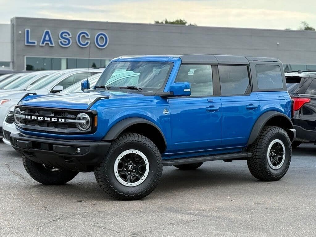 2023 Ford Bronco Badlands Advanced — photo 1 of 14