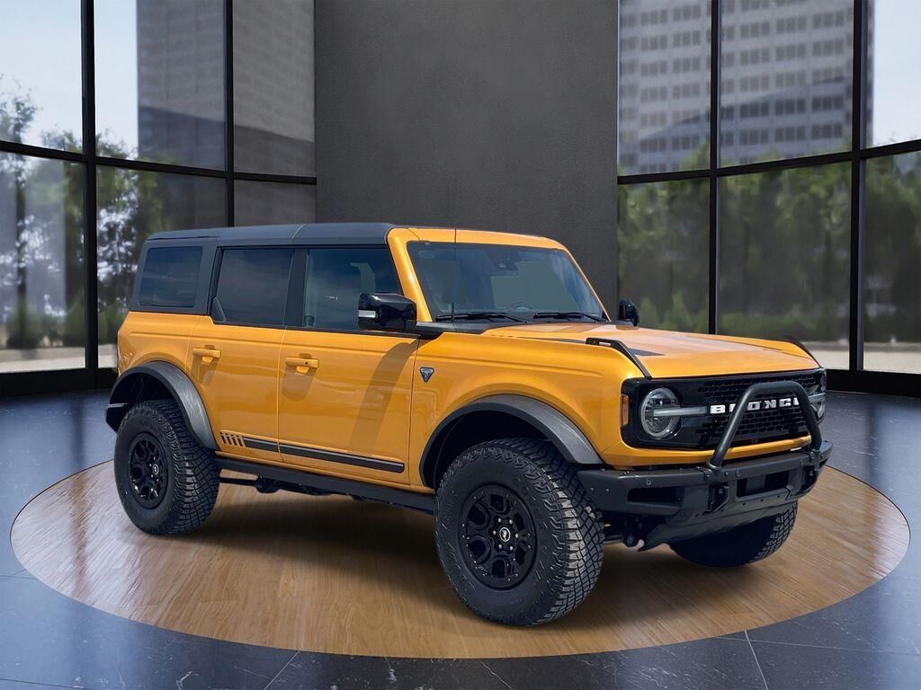 2021 Ford Bronco First Edition Advanced — photo 1 of 1
