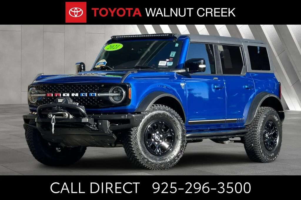 2021 Ford Bronco First Edition Advanced — photo 1 of 26