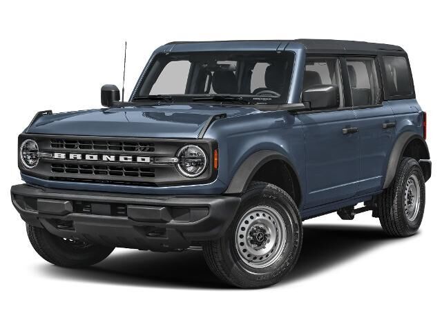 2025 Ford Bronco Base — photo 1 of 2
