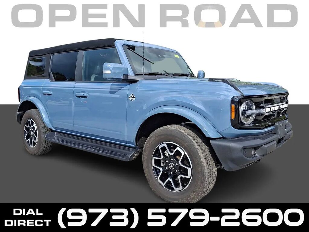 2025 Ford Bronco Outer Banks — photo 1 of 13