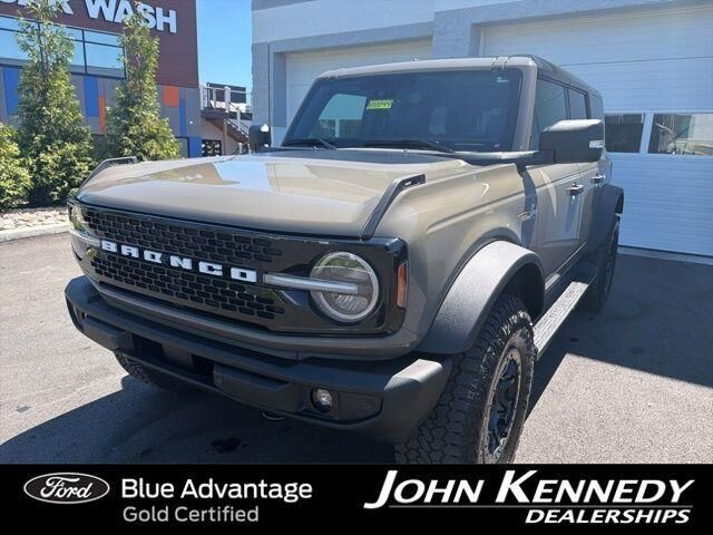 2025 Ford Bronco Outer Banks — photo 1 of 13