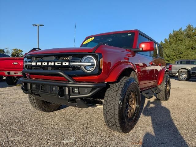 2024 Ford Bronco Outer Banks
