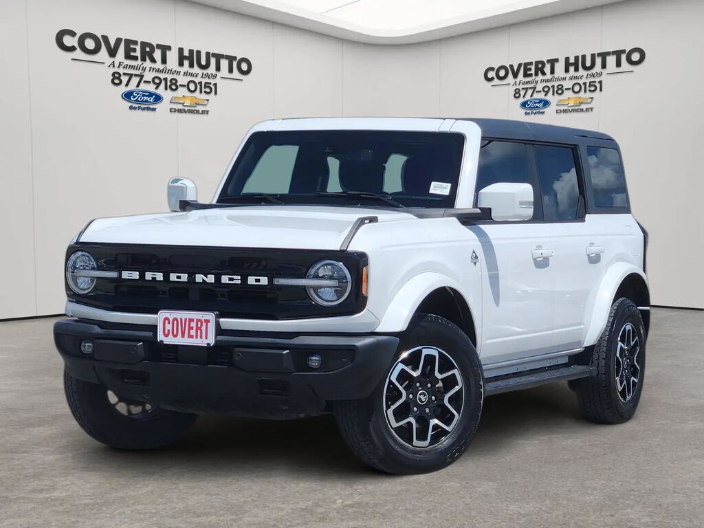 2024 Ford Bronco Outer Banks — photo 1 of 13