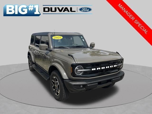 2025 Ford Bronco Outer Banks — photo 1 of 75