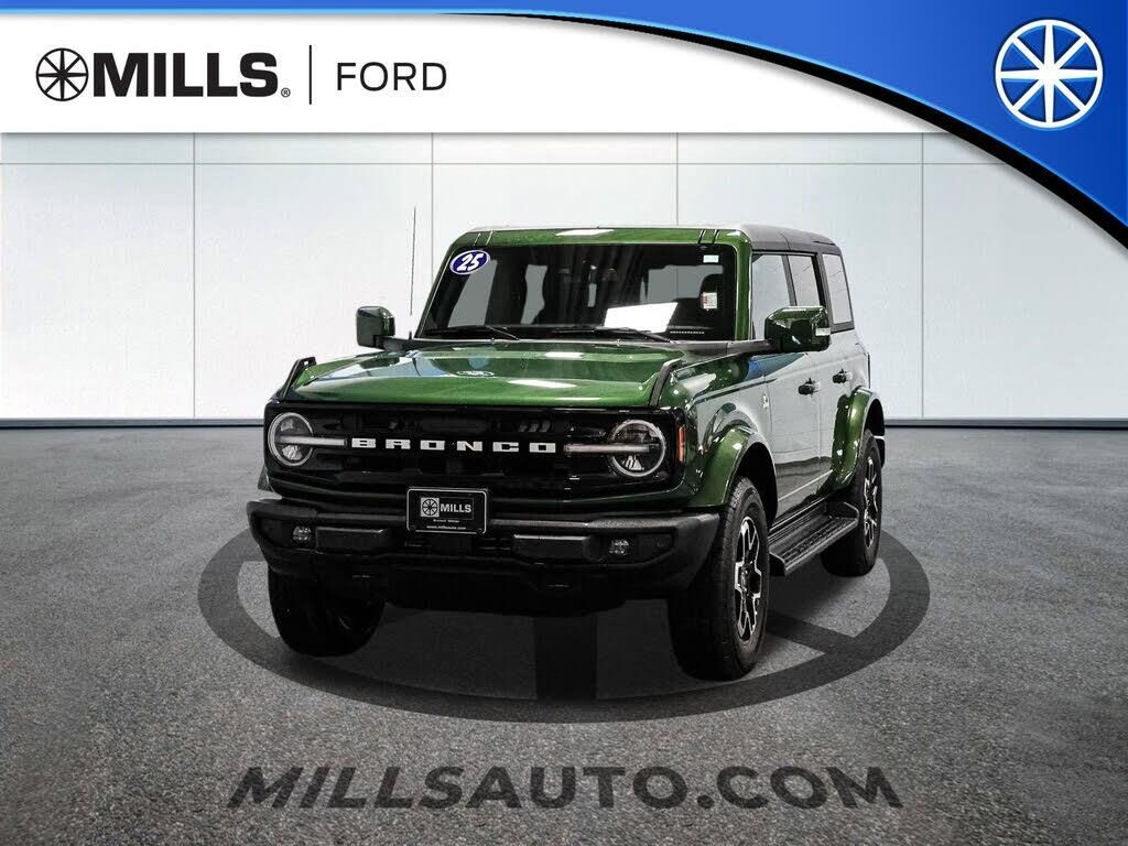 2025 Ford Bronco Outer Banks — photo 1 of 1