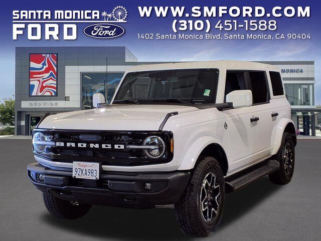 2026 Ford Bronco Outer Banks — photo 1 of 13