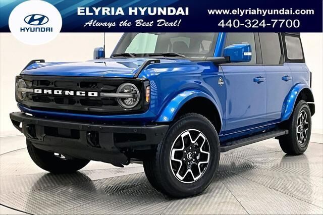 2024 Ford Bronco Outer Banks — photo 1 of 14
