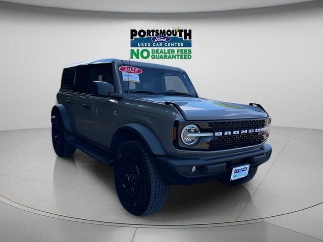 2025 Ford Bronco Outer Banks — photo 1 of 39