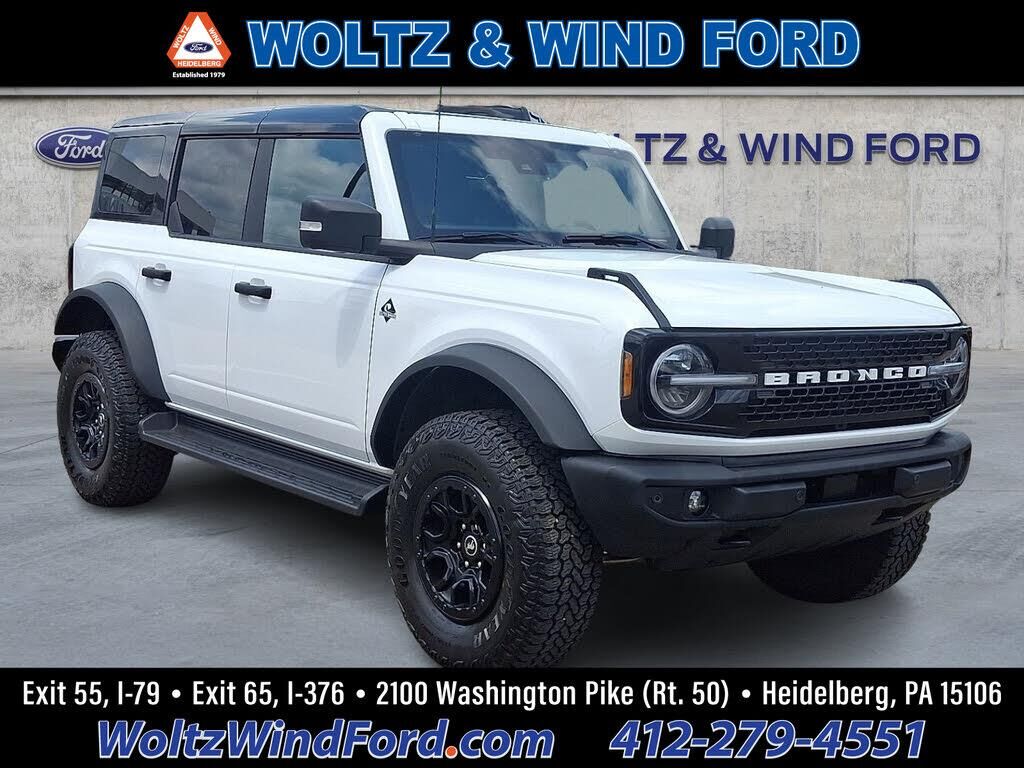2025 Ford Bronco Outer Banks — photo 1 of 1