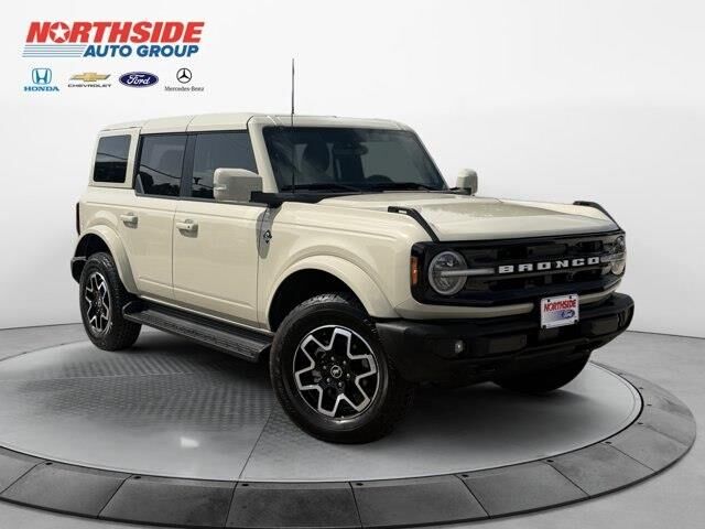 2025 Ford Bronco Outer Banks — photo 1 of 26