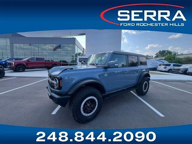 2024 Ford Bronco Outer Banks — photo 1 of 26