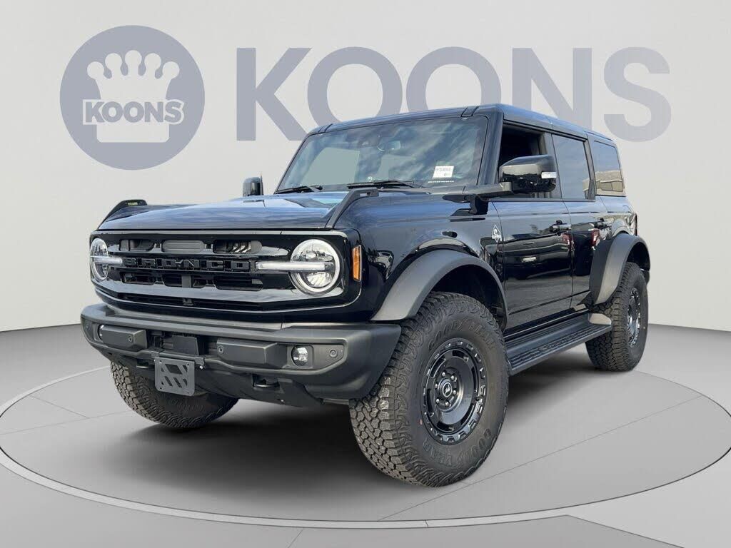 2025 Ford Bronco Outer Banks — photo 1 of 1