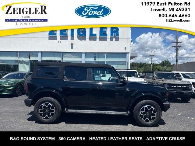2025 Ford Bronco Outer Banks — photo 1 of 13