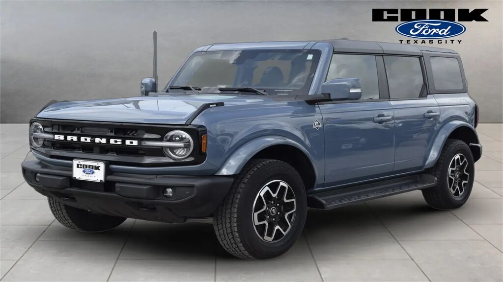 2025 Ford Bronco Outer Banks — photo 1 of 13