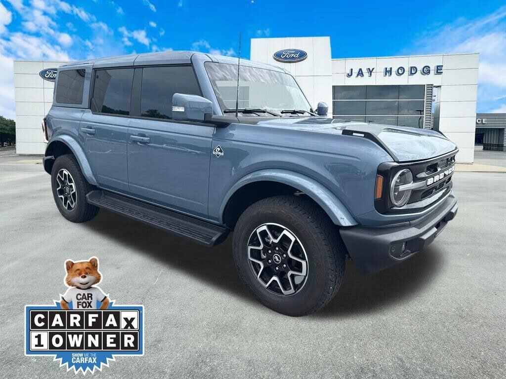 2025 Ford Bronco Outer Banks — photo 1 of 1