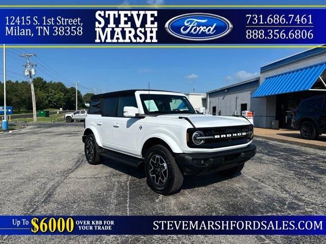 2025 Ford Bronco Outer Banks — photo 1 of 26