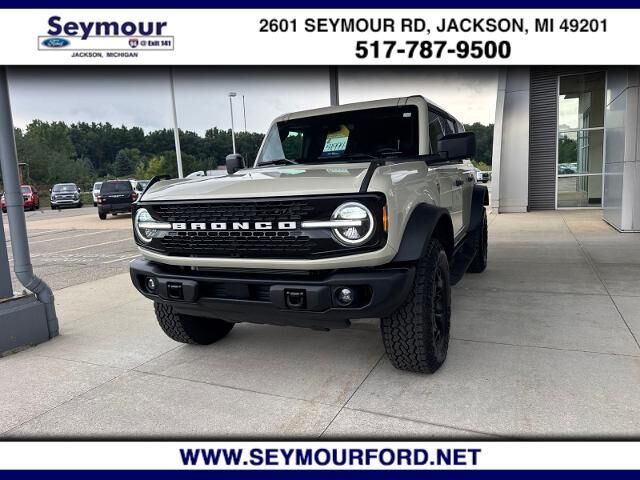 2026 Ford Bronco Badlands — photo 1 of 26