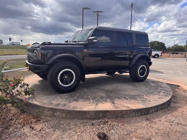 2024 Ford Bronco Badlands — photo 1 of 13
