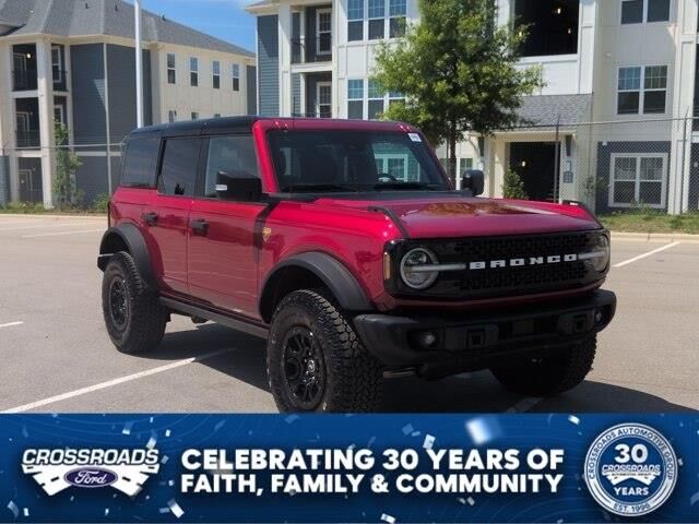2025 Ford Bronco Badlands — photo 1 of 13