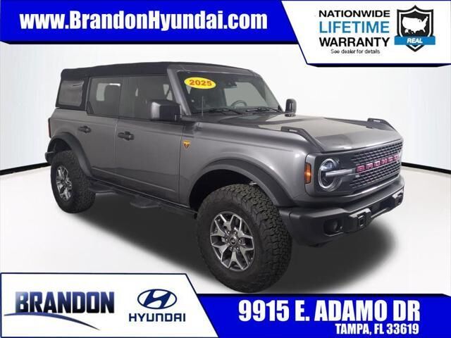 2025 Ford Bronco Badlands — photo 1 of 13