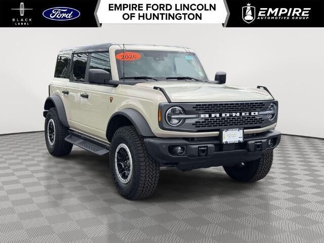 2026 Ford Bronco Badlands — photo 1 of 27