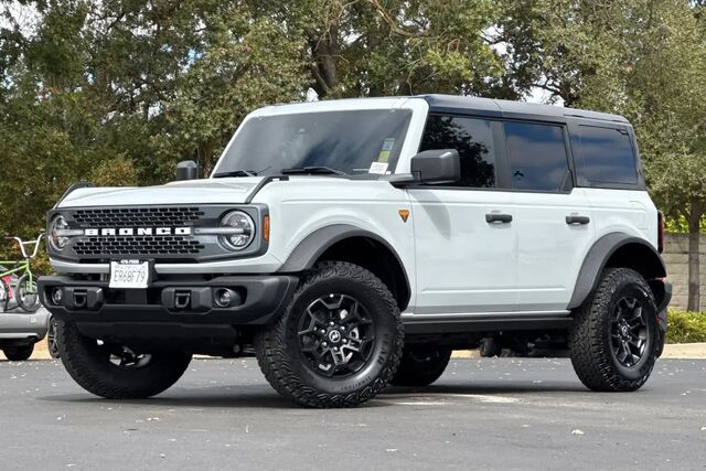 2026 Ford Bronco Badlands