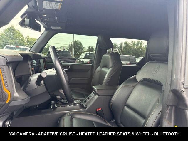 2024 Ford Bronco Badlands — photo 1 of 12