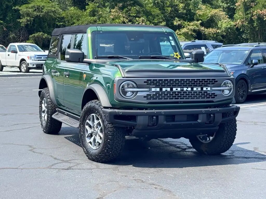 2024 Ford Bronco Badlands — photo 1 of 13