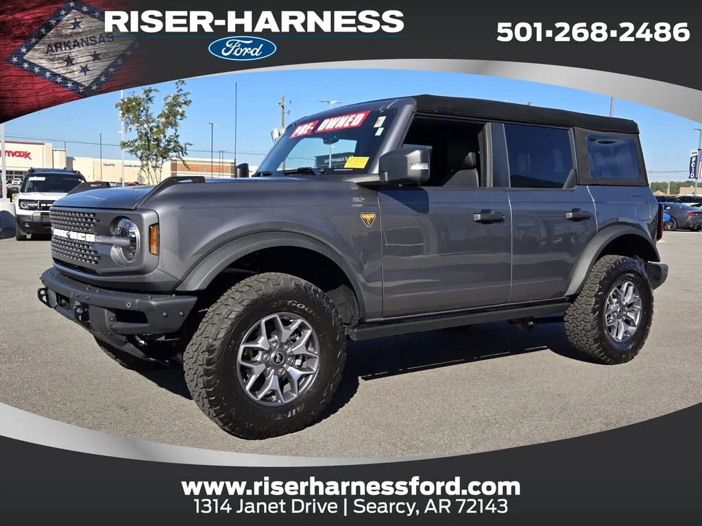 2024 Ford Bronco Badlands — photo 1 of 15