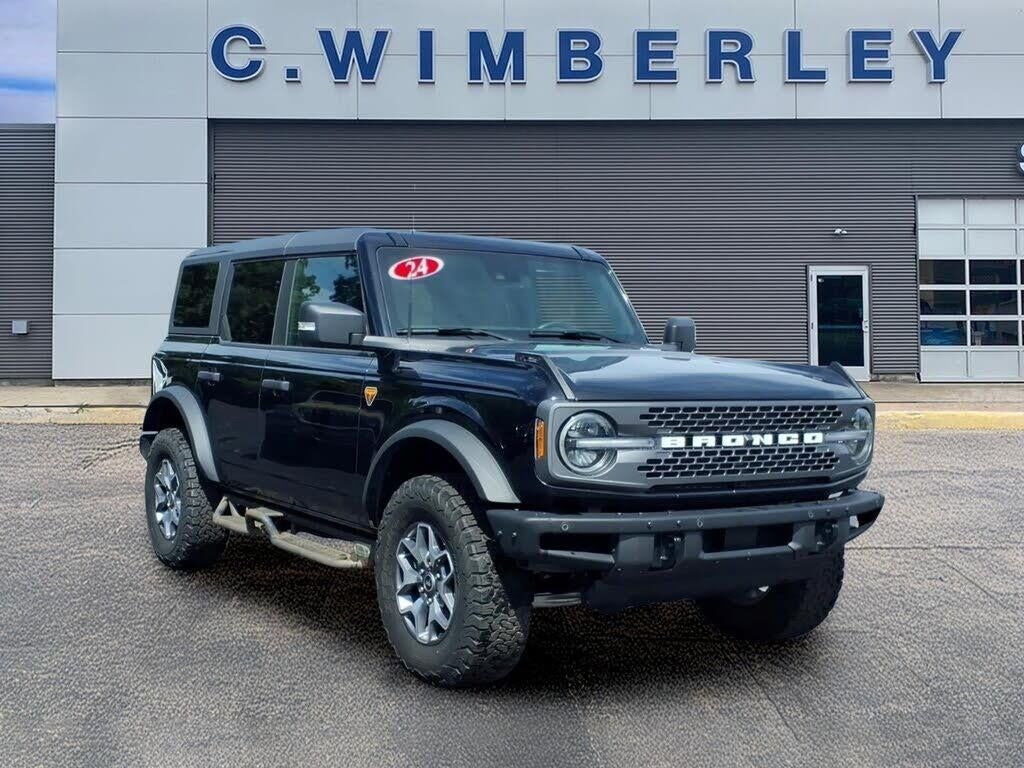 2024 Ford Bronco Badlands — photo 1 of 1