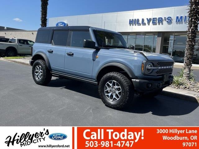 2025 Ford Bronco Badlands — photo 1 of 13