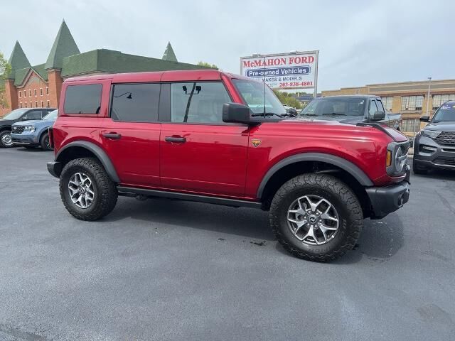 2025 Ford Bronco Badlands — photo 1 of 26