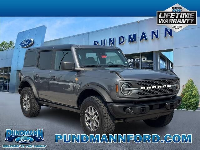 2025 Ford Bronco Badlands — photo 1 of 46