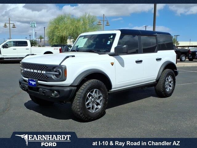 2025 Ford Bronco Badlands — photo 1 of 13