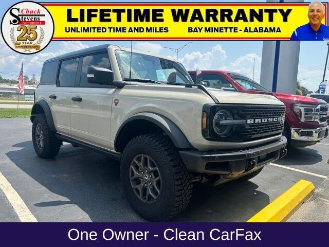 2025 Ford Bronco Badlands — photo 1 of 26