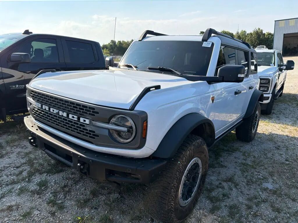 2024 Ford Bronco Badlands — photo 1 of 37