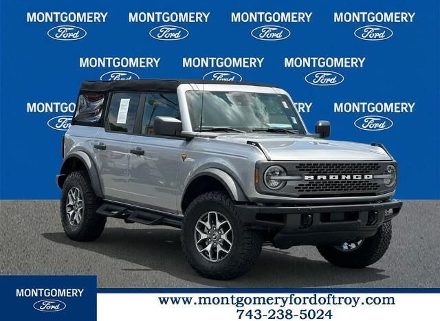 2024 Ford Bronco Badlands — photo 1 of 13